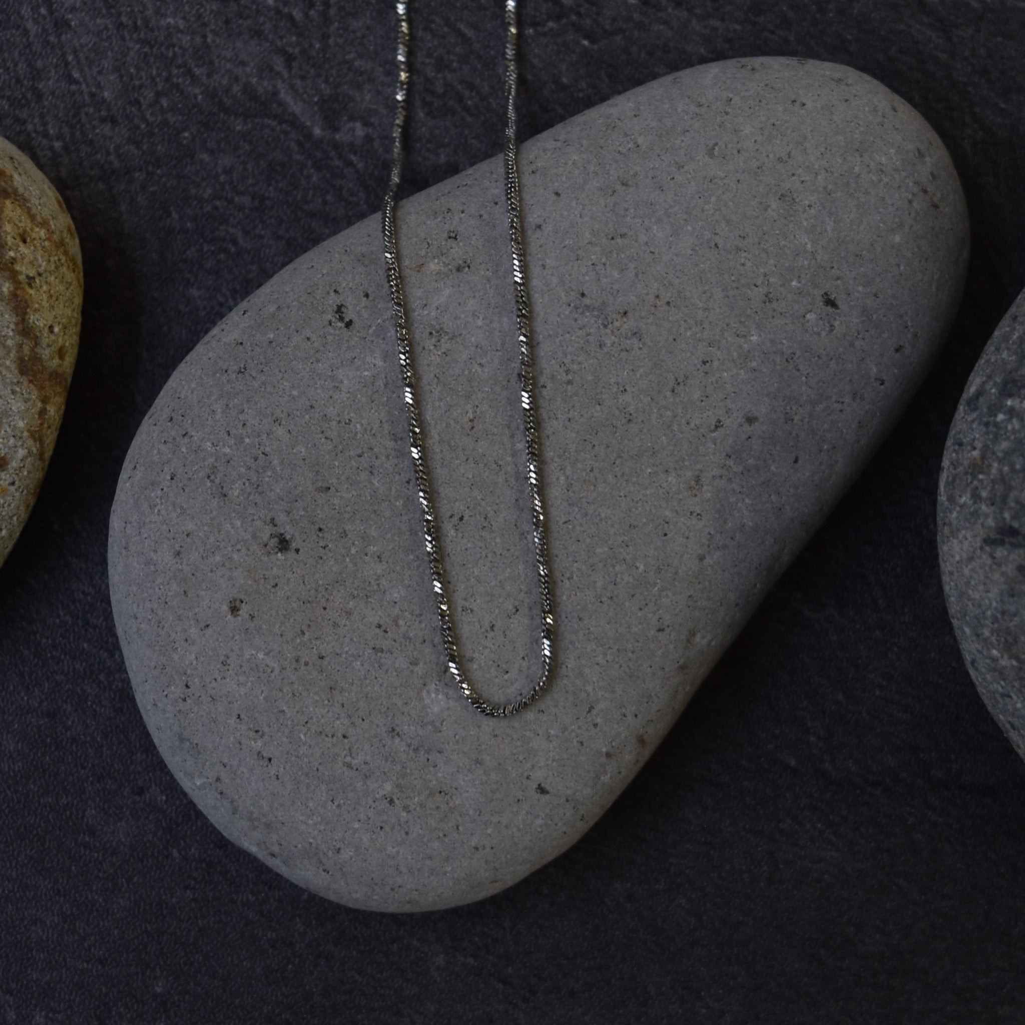 Minimalist Magnet Chain Necklace