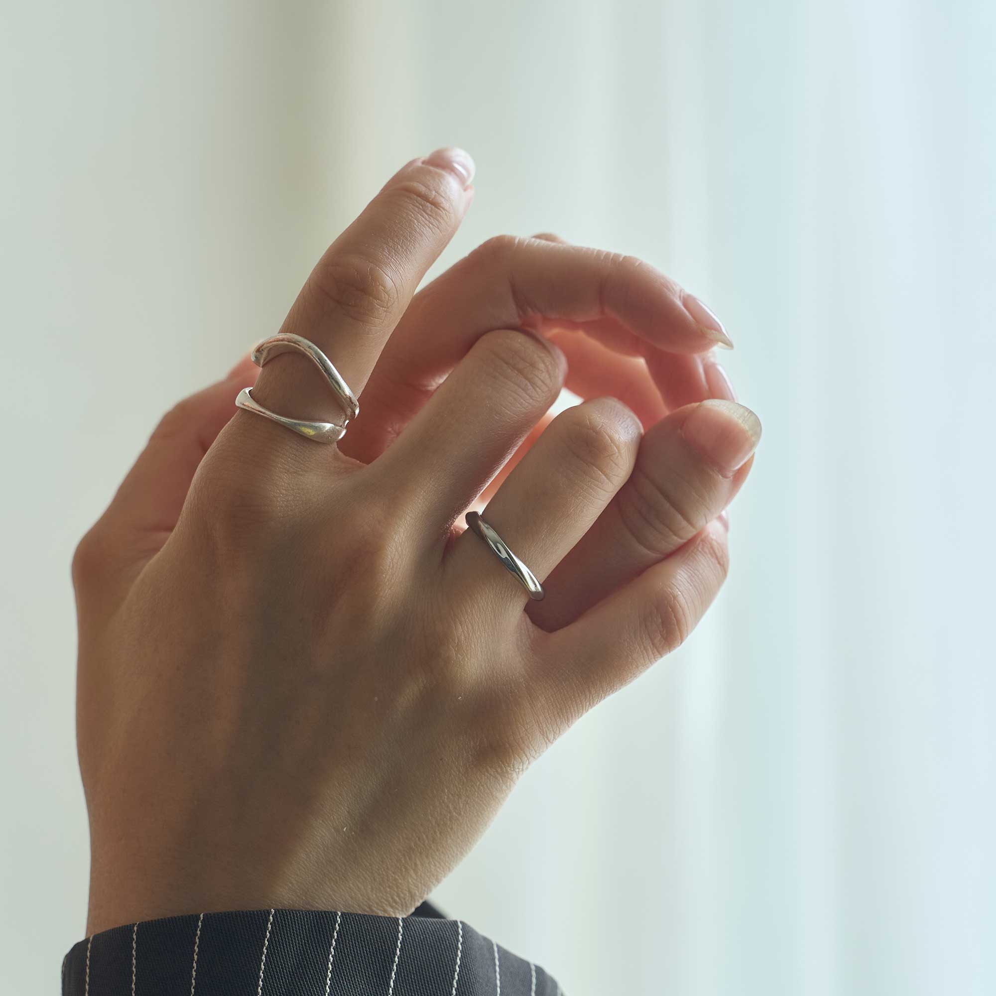 Mellow Curve Ring