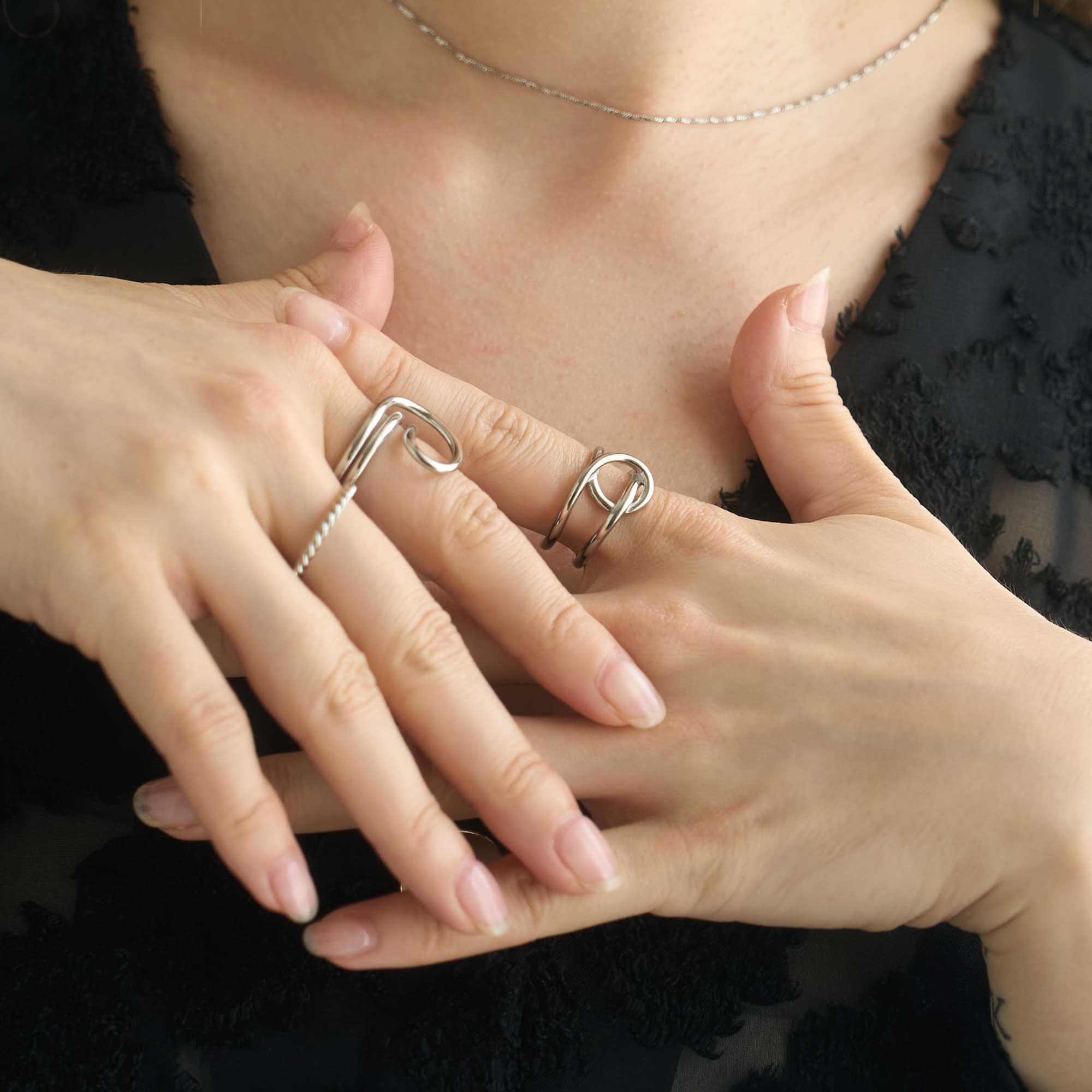 Cross Wave Ring