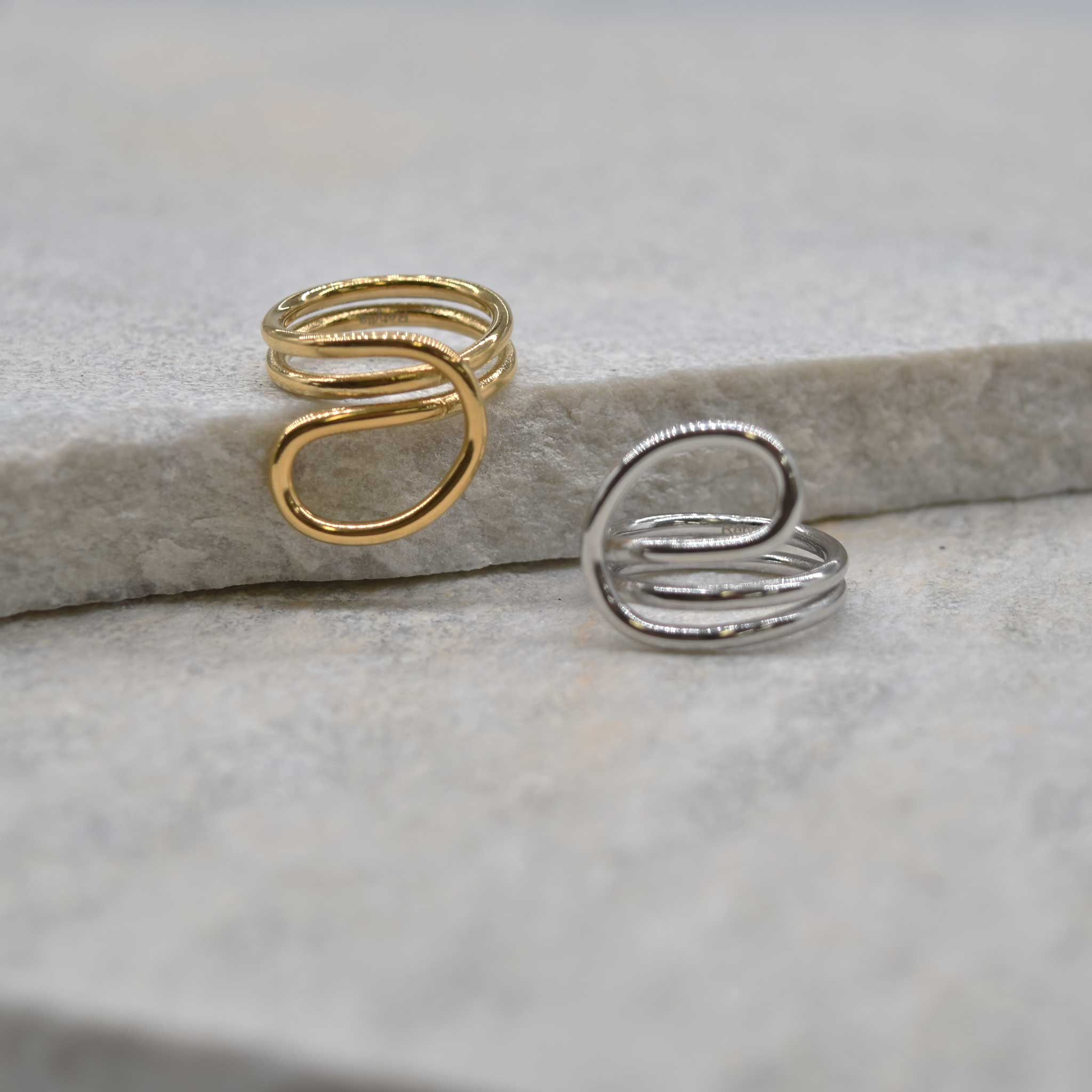 Loop Ring (ループリング)
