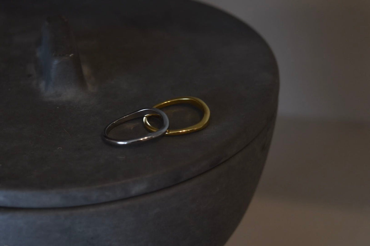 Melt Curve Pinky Ring ゴールド・シルバー